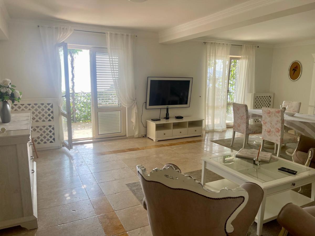 Apartments St Stefan Свети Стефан Екстериор снимка