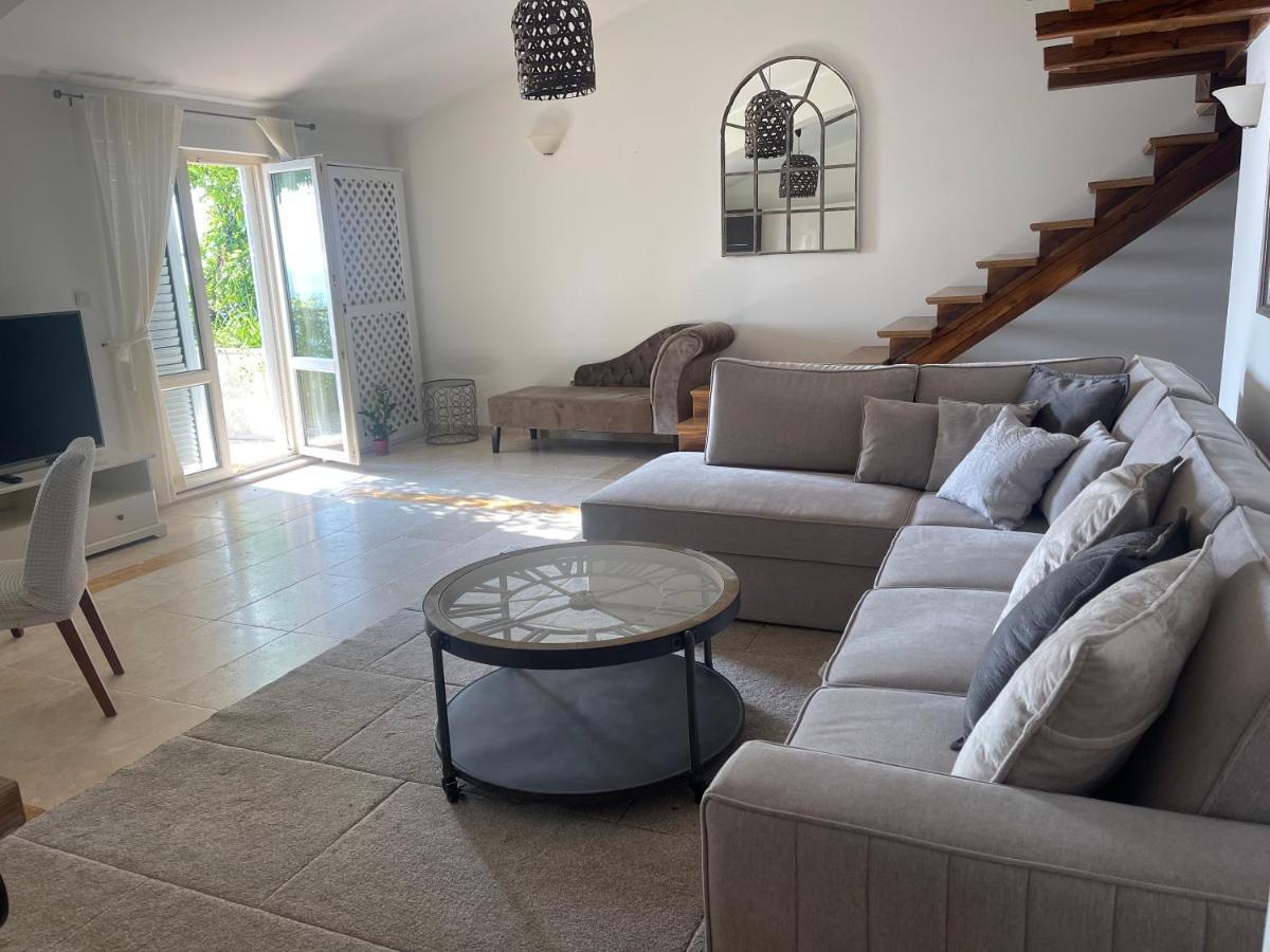 Apartments St Stefan Свети Стефан Екстериор снимка